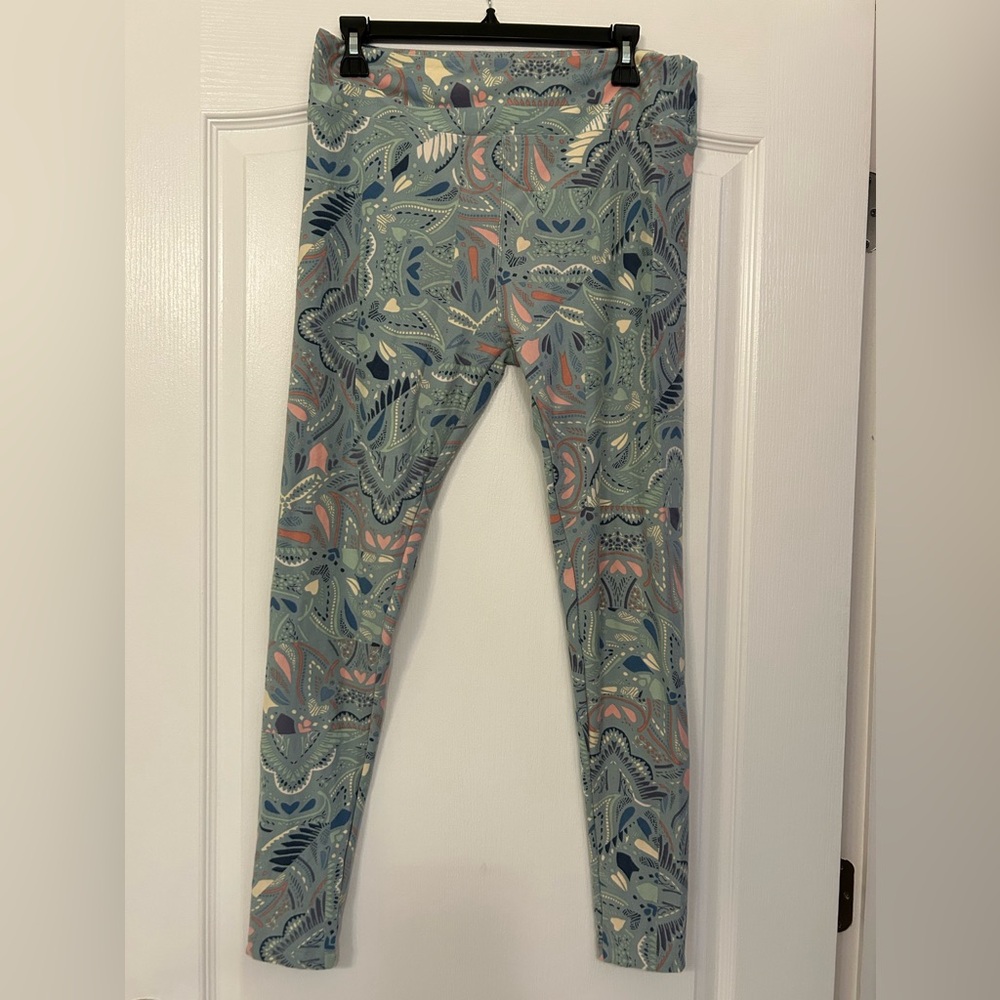 Lularoe tall & curvy leggings
